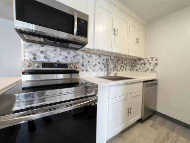 Main picture of Lakeview Royal