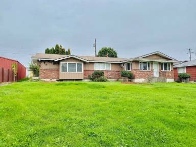 Main picture of 2011 W Grace Ave