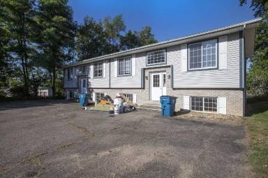 Main picture of 1308 Jack Pine Dr