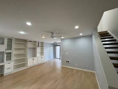 Main picture of 2770 Ariane Dr