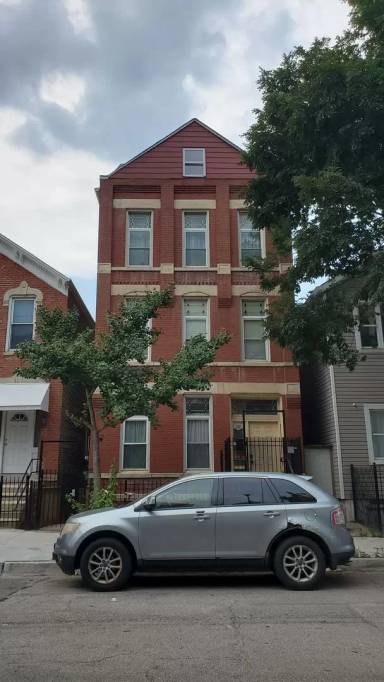 Main picture of 1626 S Throop St