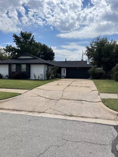 Main picture of 2108 SW 84th St