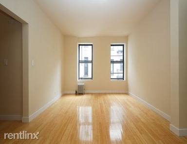 Main picture of 11921 Metropolitan Ave