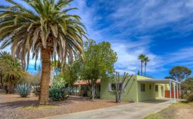 Main picture of 3260 N Anderson Dr