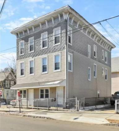 Main picture of 168 Lloyd St