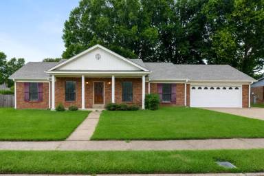 Main picture of 3467 Josee Ln