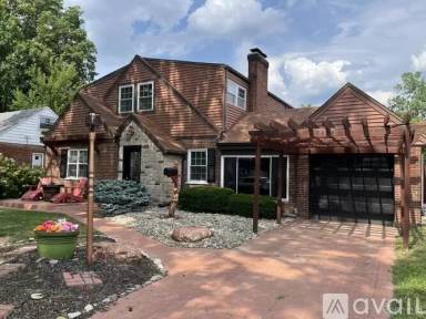 Main picture of 7124 Silver Crest Dr
