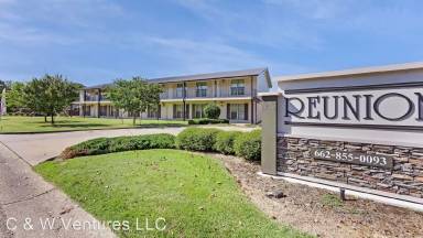 Main picture of Reunion Apartments