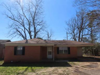 Main picture of 2423 Plume Dr