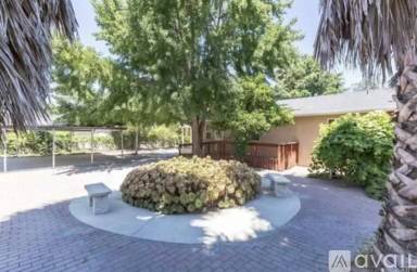 Main picture of 1470 164th Ave