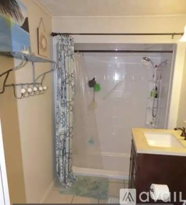 Main picture of 24 Oak Dr