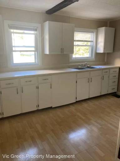Main picture of 2025 N Fairfield Rd