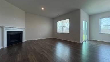 Main picture of 130 Fenwick Dr