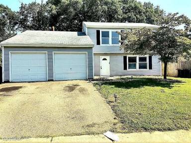 Main picture of 14 Midship Dr