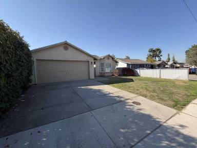 Main picture of 2177 Beachwood Dr