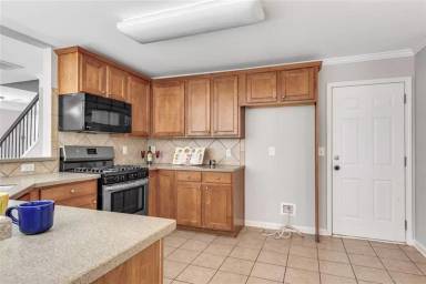 Main picture of 268 Balaban Cir