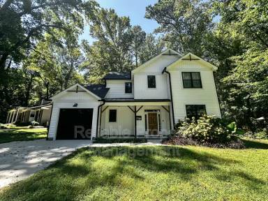 Main picture of 104 Edgewater Dr