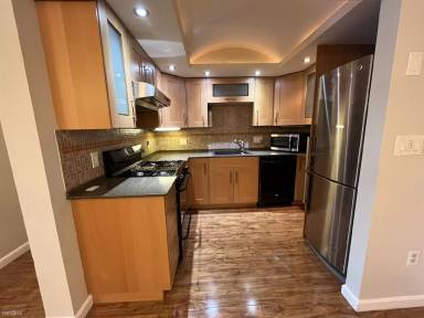 Main picture of 55 Broadlawn Park