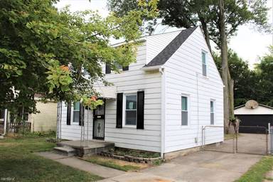 Main picture of 12135 Leverne