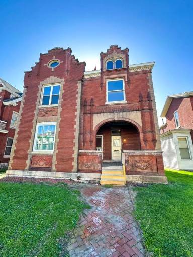Main picture of 208 S 12th St