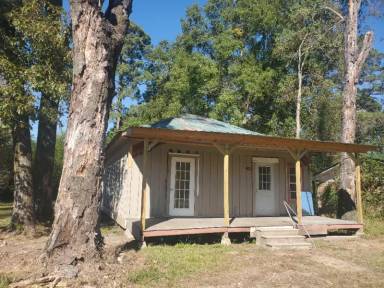 Main picture of 614 W Fourth Ave