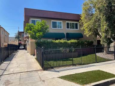Main picture of 1451 S Orange Grove Ave