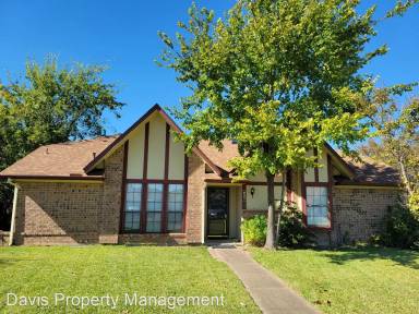 Main picture of 827 Courtland Pl