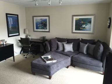 Main picture of 10 E Ontario St Apartments
