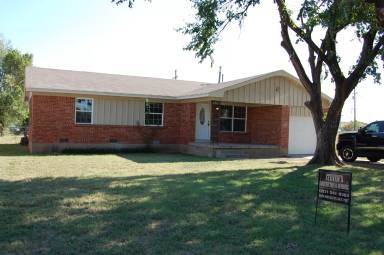 Main picture of 122 SW 49th St