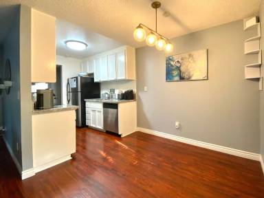 Main picture of 6268 Joaquin Murieta Ave
