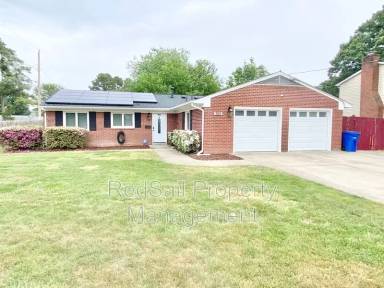 Main picture of 101 Basswood Dr
