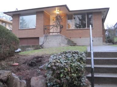Main picture of 8806 1st Ave NE