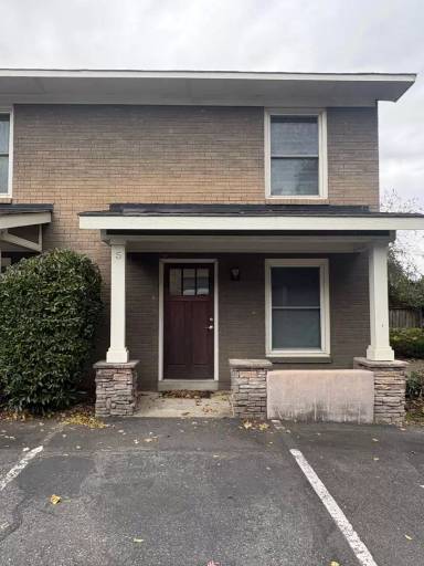 Main picture of 422 State St