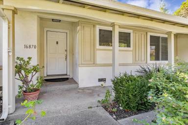 Main picture of 16870 Placer Oaks Rd