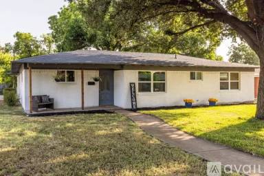 Main picture of 5401 Stephanie Dr
