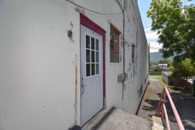 Main picture of 536 High St