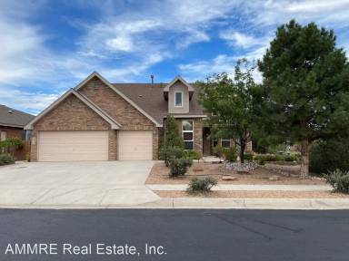 Main picture of 1818 Paseo de la Villa SE