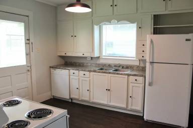 Main picture of 104 Jeffries St