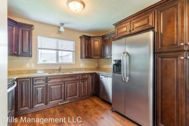 Main picture of 7321 N 19th St