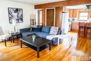 Main picture of 10 Ross St