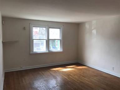 Main picture of 6331 Morton St