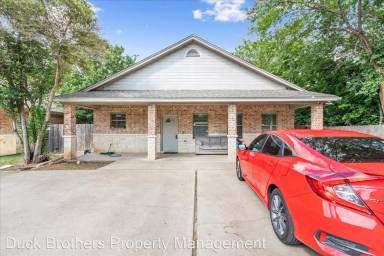 Main picture of 2808 S 3rd a St