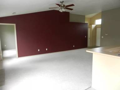 Main picture of 400 SE 169th Ave