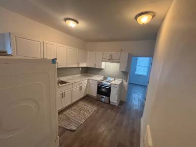 Main picture of 2542 Cecil B Moore Ave