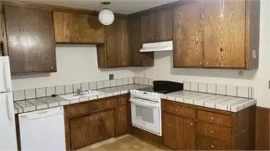 Main picture of 246 Echo Ave