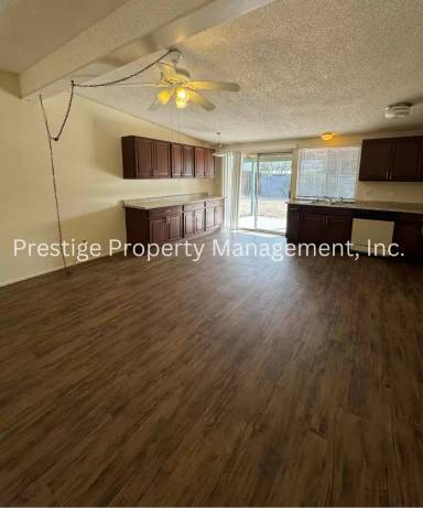 Main picture of 9218 E 38th St