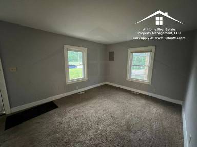 Main picture of 1219 Grand St