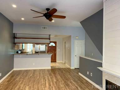 Main picture of 9290 Towne Centre Dr