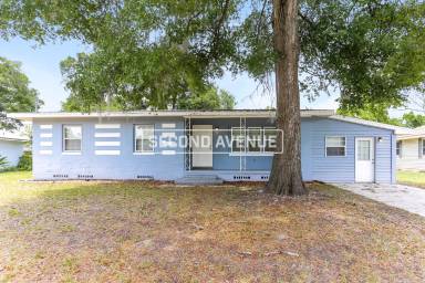 Main picture of 7920 Denham Rd E
