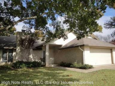 Main picture of 402 Cedar Ridge Dr